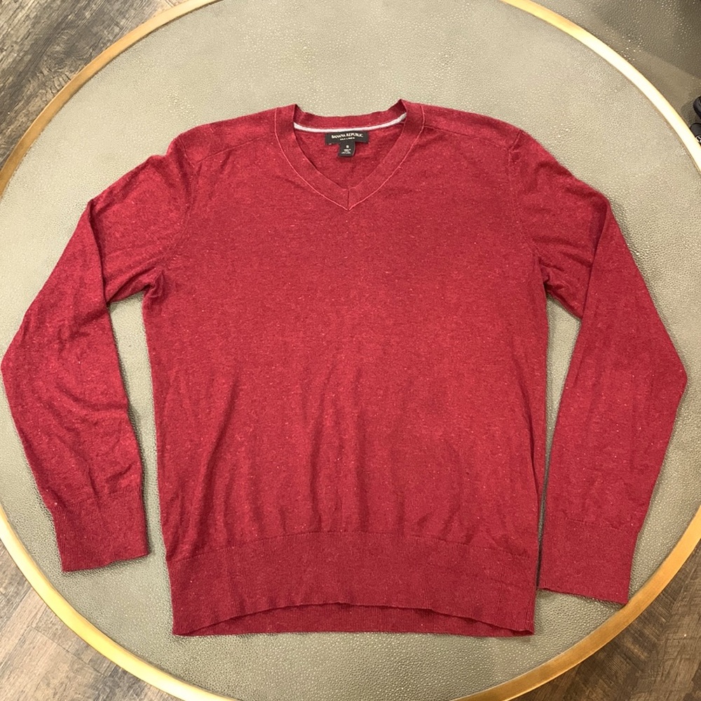 Banana Republic burgundy sweater
